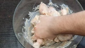 Запекаем куриные ножки в духовке.