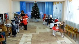 Вход на Новый год (средняя группа)