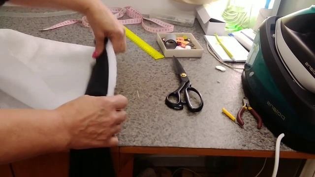 Как расшить куртку и убрать повреждения