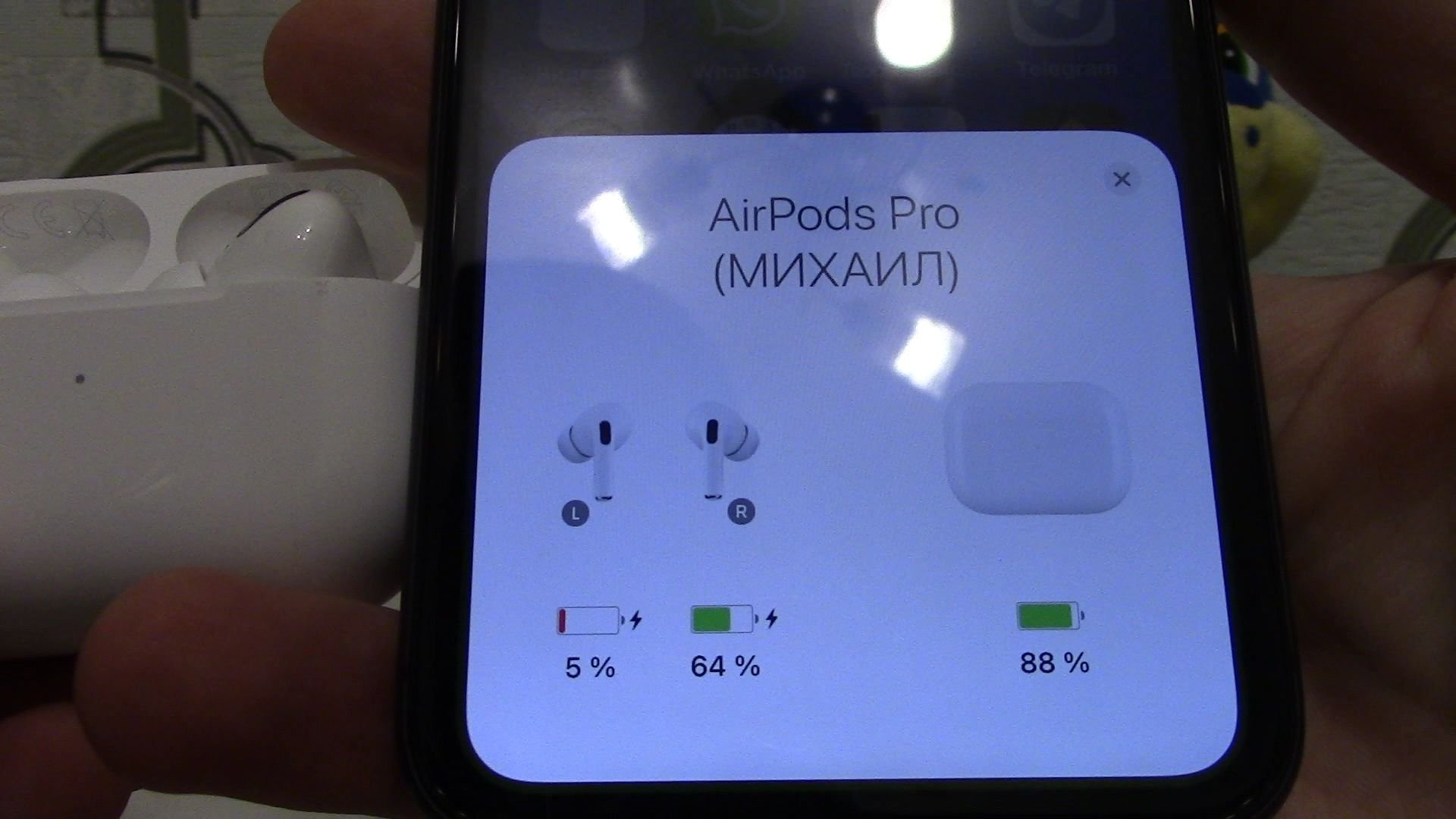 Почему один наушник разряжается быстрее второго airpods. Airpods наушники разряжается в кейсе. китайские айрподс с экраном быстро разряжаются. почему беспроводные наушники быстро разряжаются airpods pro. что делать если наушники не заряжаются аирподсы.