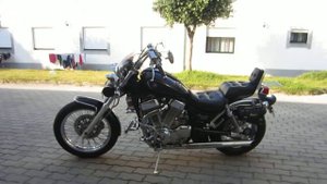 Suzuki VS 1400 Intruder.