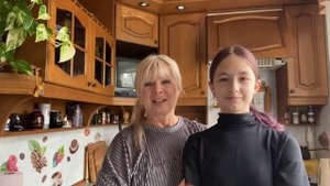 ПРИЕХАЛА ВНУЧКА В ГОСТИ, ГЕНЕРАЛЬНАЯ УБОРКА, ГОТОВИМ ПИРОГ / АРИНА БЕЛАЯ