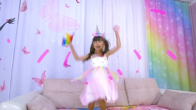 Ангела и Эбби Хэтчер превращают поп ит в полезную еду. смотреть онлайн