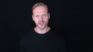 "Итальянец" (черный крест на груди итальянца) М. Светлов. Читает Виктор Потапешкин