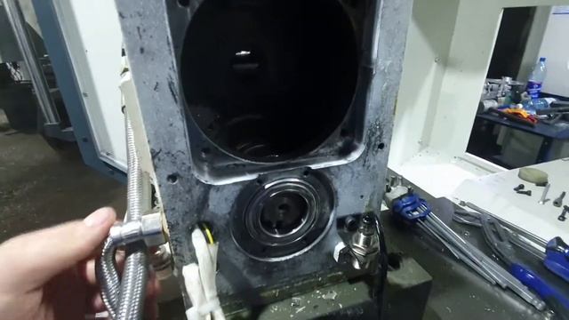 Ремонтируем револьверную голову, на китайском токарном станке. смотреть онлайн