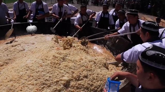 Prepared the worlds largest pilaf 5 tons
