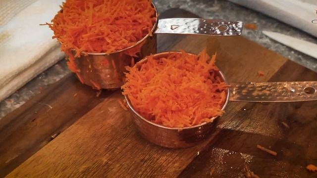 BORSCHT! Healthy plant based beet soup » must try vegan red borscht recipe смотреть онлайн