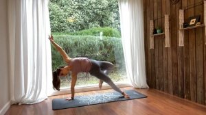 Yoga for core strength and inner strength - Vinyasa flow