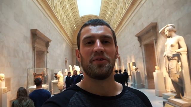 День в Метрополитен Музее. Нью-Йорк смотреть онлайн