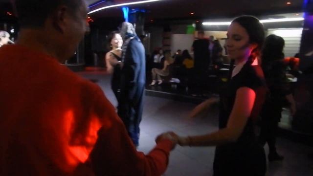 Salsa Bachata Ужгород 3.11.2019 Вечірка шанувальників соціального танцю смотреть онлайн