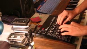 ROLAND SH-1000 Analog Synthesizer 1973 | HQ DEMO