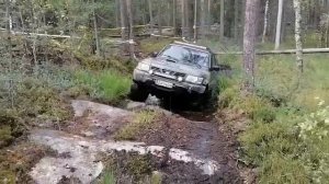 Nissan Patrol Y61 mudding