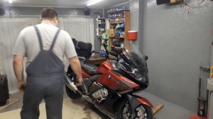 Способ снять заднее колесо на BMW K1600