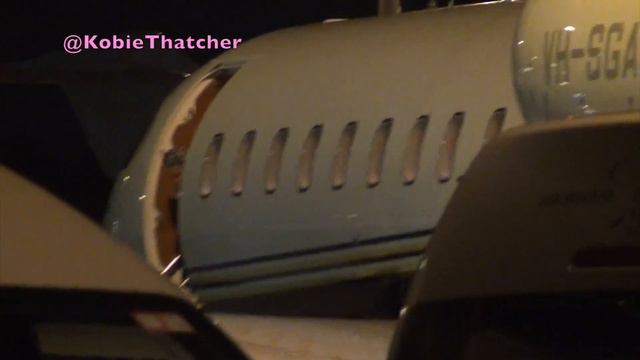 PINK, CAREY HART & CHILDREN ARRIVE IN SYDNEY ON PRIVATE JET смотреть онлайн