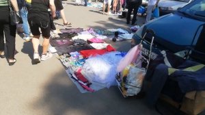 Блошиный рынок  на Удельной в Санкт Петербурге