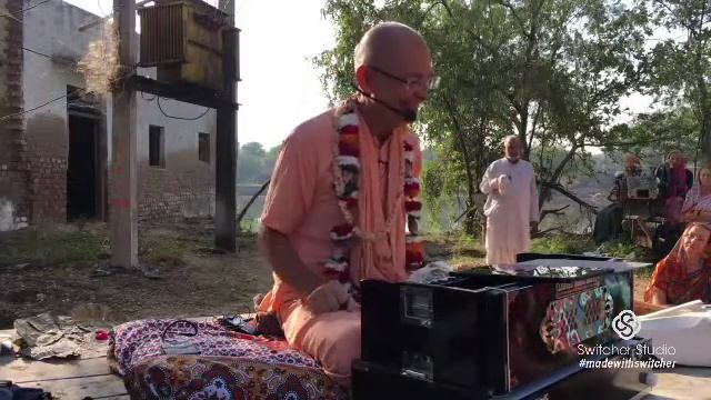 Вриндаван. Ранвари. Лекция Госвами Махараджа.