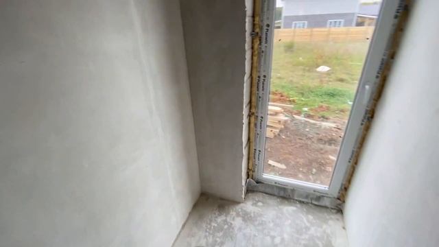 Прогулка внутри дома из газоблока и кирпича 11 на 14,6 м (112 квадратных метров в стиле модерн)