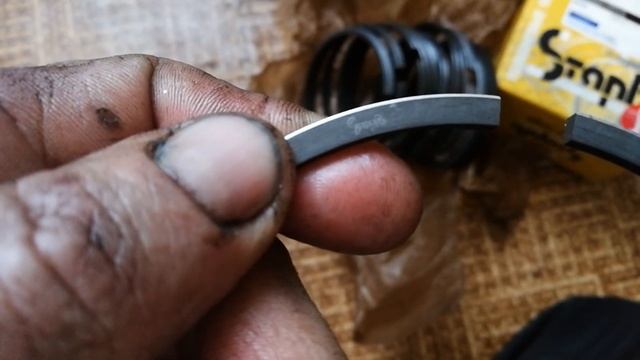 как правильно ставить поршневые кольца стапри