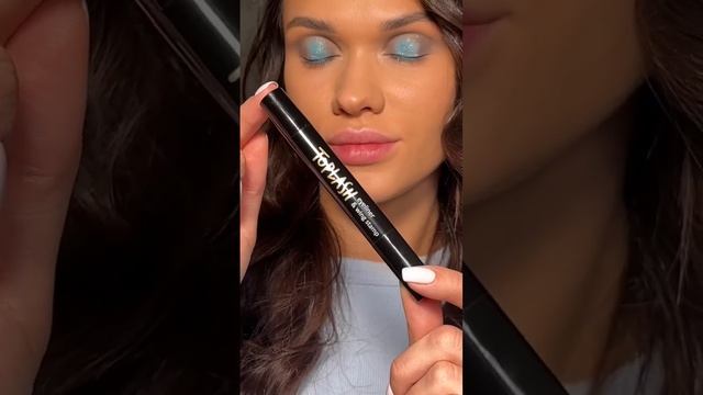 Новогодний макияж 2023! Как вам? Дарим промо 20% на подводку и тушь на OZON - TOPLASHSALE #toplash смотреть онлайн