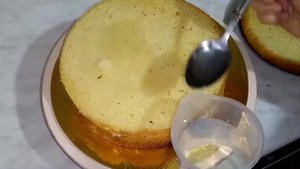 Как приготовить и украсить торт в домашних условиях. Уй шароитида торт тайерлаш ва безатиш.