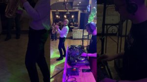 Melody saxophone in restaurant - (Valentine day) Progressive house music