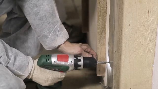 Еще один способ нанесения теплоизоляции Экотермикс в закрытые полости смотреть онлайн