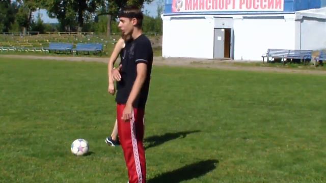 ГИМНАСТКА ПРОТИВ ФУТБОЛИСТА I ПРОДОЛЖЕНИЕ смотреть онлайн