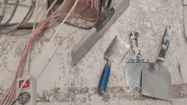 Как выравнивала углы угловым шпателем