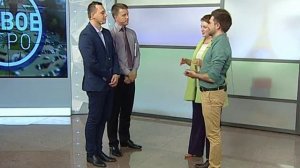 Кто должен входить в дверь первым, мужчина или женщина?