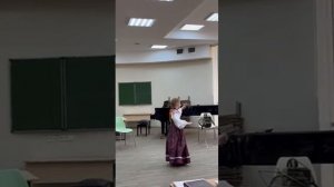 Частушки под барыню "Пошла плясать" исп. Шаталова София 2 класс