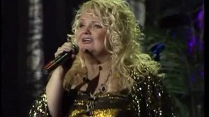 Татьяна Назарова исполняет "Птица-Любовь"