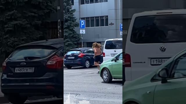 Тарзан замечен на улицах Краснодара..