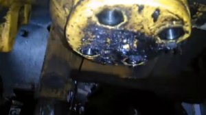 Трактор Komatsu замена сальника полуоси