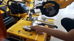 DeWalt DWS773