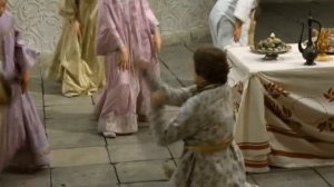 Танцы по-русски-) (Микс ПЕСНЯ+ФРАГМЕНТЫ танцев из советских фильмов).mp4