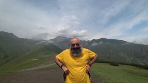 ГРУЗИЯ прохождение границы / КАЗБЕГИ / ТРОИЦКАЯ ЦЕРКОВЬ И НАСТОЯЩИЙ ПУТЕШЕСТВЕННИК