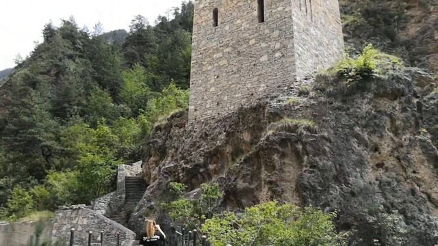 Гимринская башня. Путешествие на автомобиле по Дагестану через Гимринский тоннель. смотреть онлайн