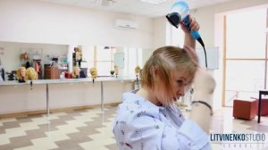 Легкая объемная повседневная укладка для тонких волос средней длины