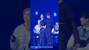 230701 Hyunjin & Lee Know TROUBLEMAKER cover + Hyunjin dancing to HEYDAY