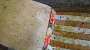 Воскопресс из старой лавочки быстро и почти бесплатно.