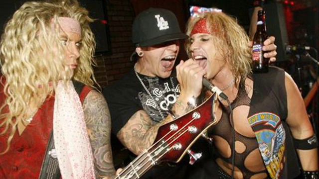 Steel Panther - Turn out the Lights Feat M. Shadows
