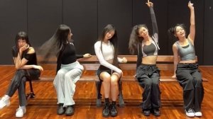 NewJeans - Cookie Dance Practice Mirrored