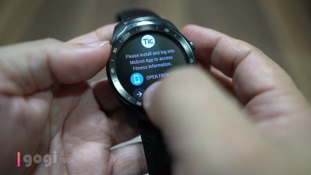 Ticwatch Pro review Smartwatch with Layered Display gives 2 to 30 days battery life смотреть онлайн