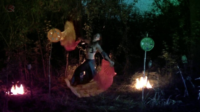 с огнем в лесу туризм смотреть онлайн