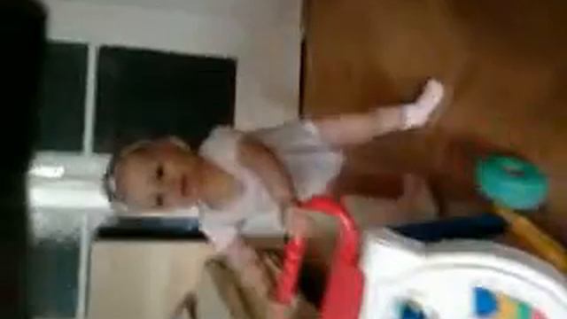 Emma Sétál смотреть онлайн