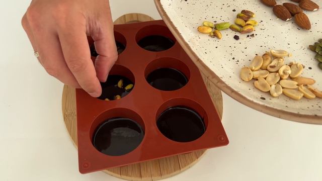 Rezept für zuckerfreie schokolade. Leckere hausgemachte Schokolade. Schokoladenrezept смотреть онлайн