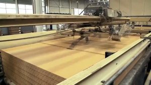 Как делают жесткие обои Требити и чем отделать неровные стены.