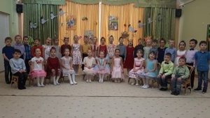 Песня-  Мамочка исполняет детский хор Изумрудный город