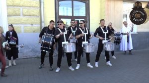 Карнавальное шествие участников XIV "Театрального дворика"
