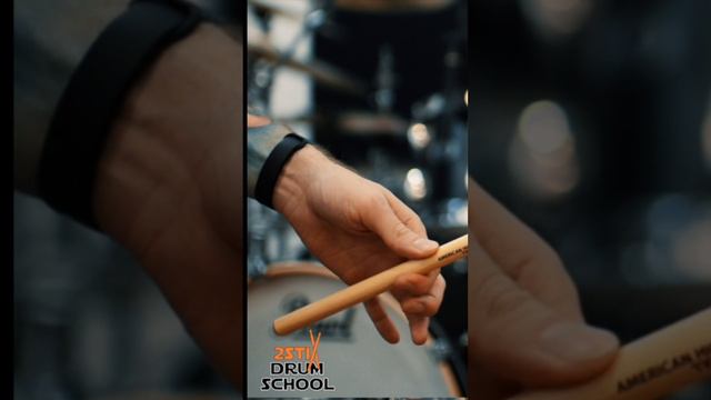 Павел Лохнин учит Сильным и быстрым пальцам барабанщика #shorts #drums #drummer #lesson #drumln